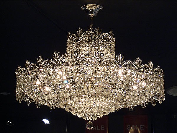 【LA LUCE】エンパイア型クリスタルシャンデリア22灯(W820×H590mm)