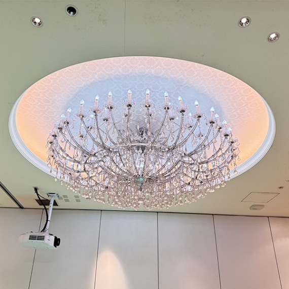 デザイン照明　LEDクリスタルシャンデリア　クローム・ゴールド（Φ2200・2500×H1000mm）