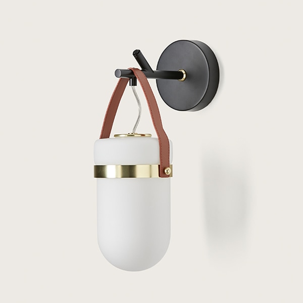 【aromas】 スペイン・インテリア照明「ALMON」ウォールライト 1灯 ゴールド／ブラック (W125×D243×H375mm)