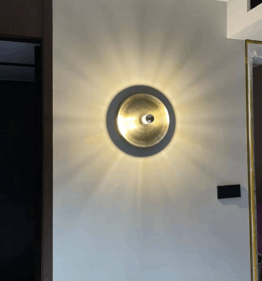 【リーズナブル】インテリア照明 ウォールライト フォーカスライト ホワイト／ゴールド／ブラック／シルバー（Φ350×H150ｍm）