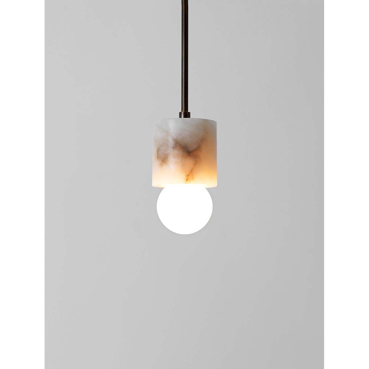 【ALLIED MAKER】 アメリカ・インテリア照明「Alabaster P01」ペンダントライト 1灯 カスタムカラー (W127×D127×H172mm)