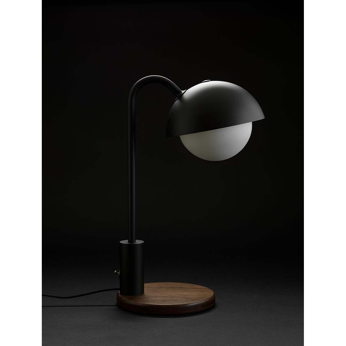 【ALLIED MAKER】アメリカ・インテリア照明「Dome Table Lamp」テーブルライト カスタムカラー 1灯 (W204×D293×H464mm)