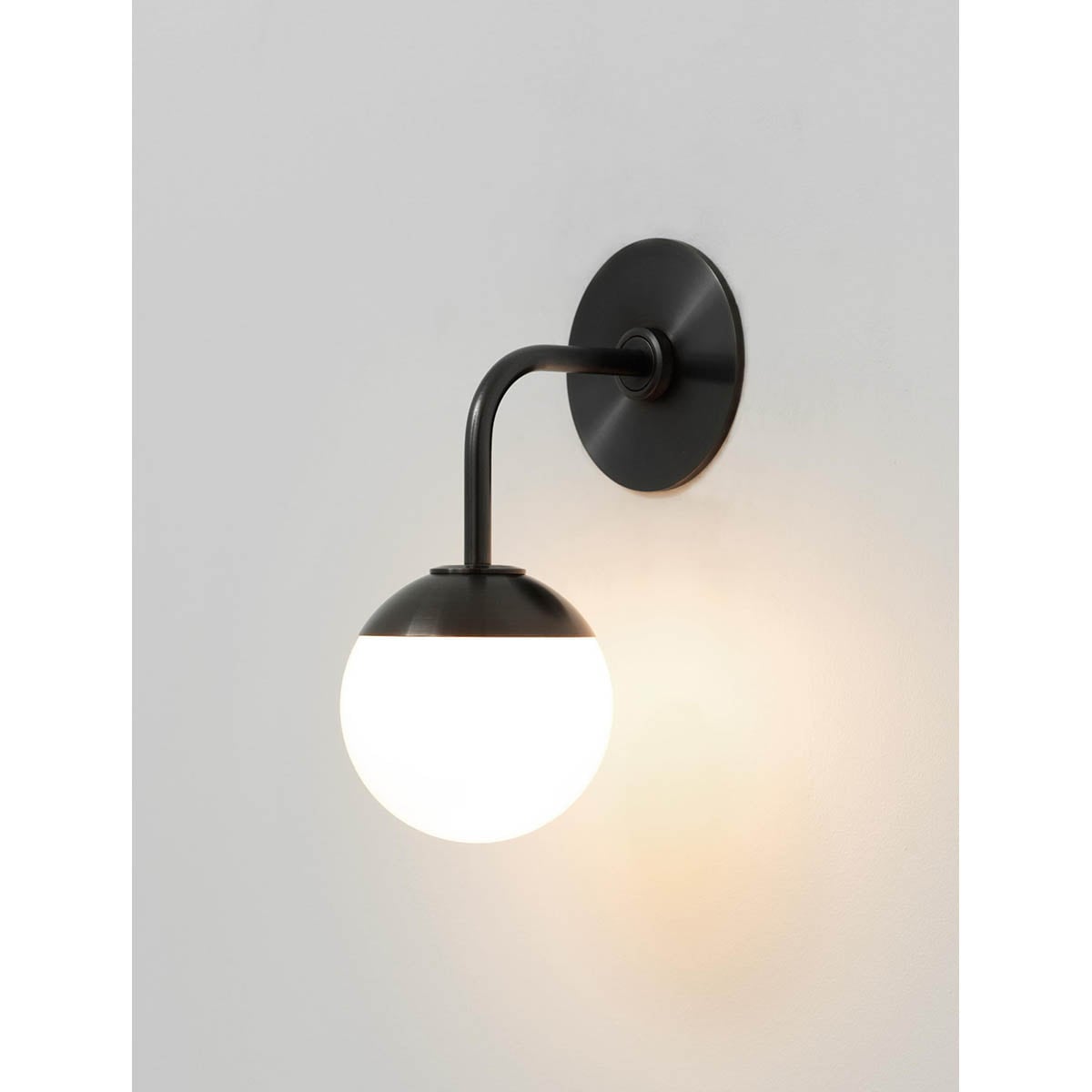 【ALLIED MAKER】 アメリカ・インテリア照明「Globe Sconce」ウォールライト 1灯 カスタムカラー (W127×D166×H286mm)