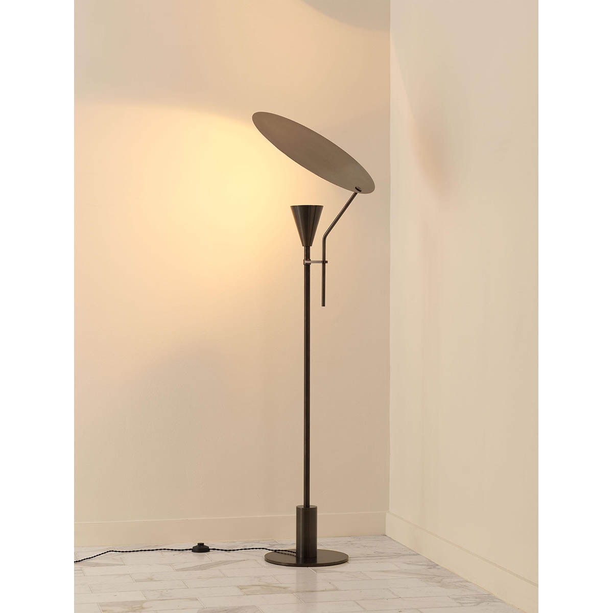 【ALLIED MAKER】アメリカ・インテリア照明「Sail Floor Lamp」フロアライト カスタムカラー 1灯 (W508×D390×H1629mm)
