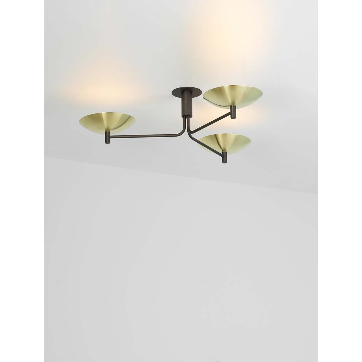 【ALLIED MAKER】 アメリカ・インテリア照明「Tangent 3 Torchiere」シーリングライト 3灯 カスタムカラー (W801×D883×H235mm)