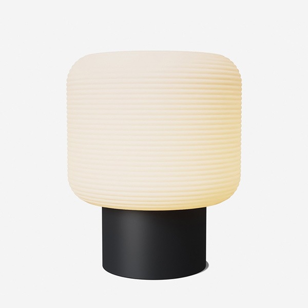 【GANTRI】アメリカ・テーブルライト「Maskor Table Light」Carbon（φ216×H273mm）