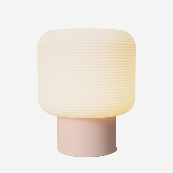 【GANTRI】アメリカ・テーブルライト「Maskor Table Light」Coral（φ216×H273mm）