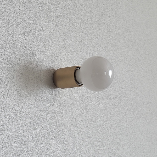 【国内メーカー】デザイン照明「muni」ウォールライト　ゴールド（φ42×H54mm）