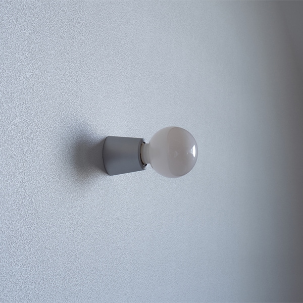 【国内メーカー】デザイン照明「muni」ウォールライト　シルバー（φ55×H50mm）