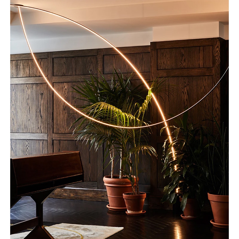 【Roll & Hill】アメリカ・デザイン照明 「Pole」LEDフロアライト ブラック