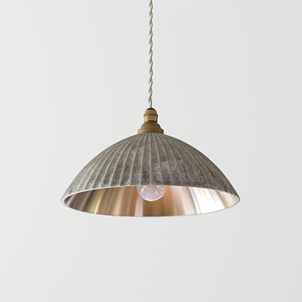 【FUTAGAMI】「ペンダントランプ プリーツ フラット」1灯・銀ムラ（φ210×H110mm）