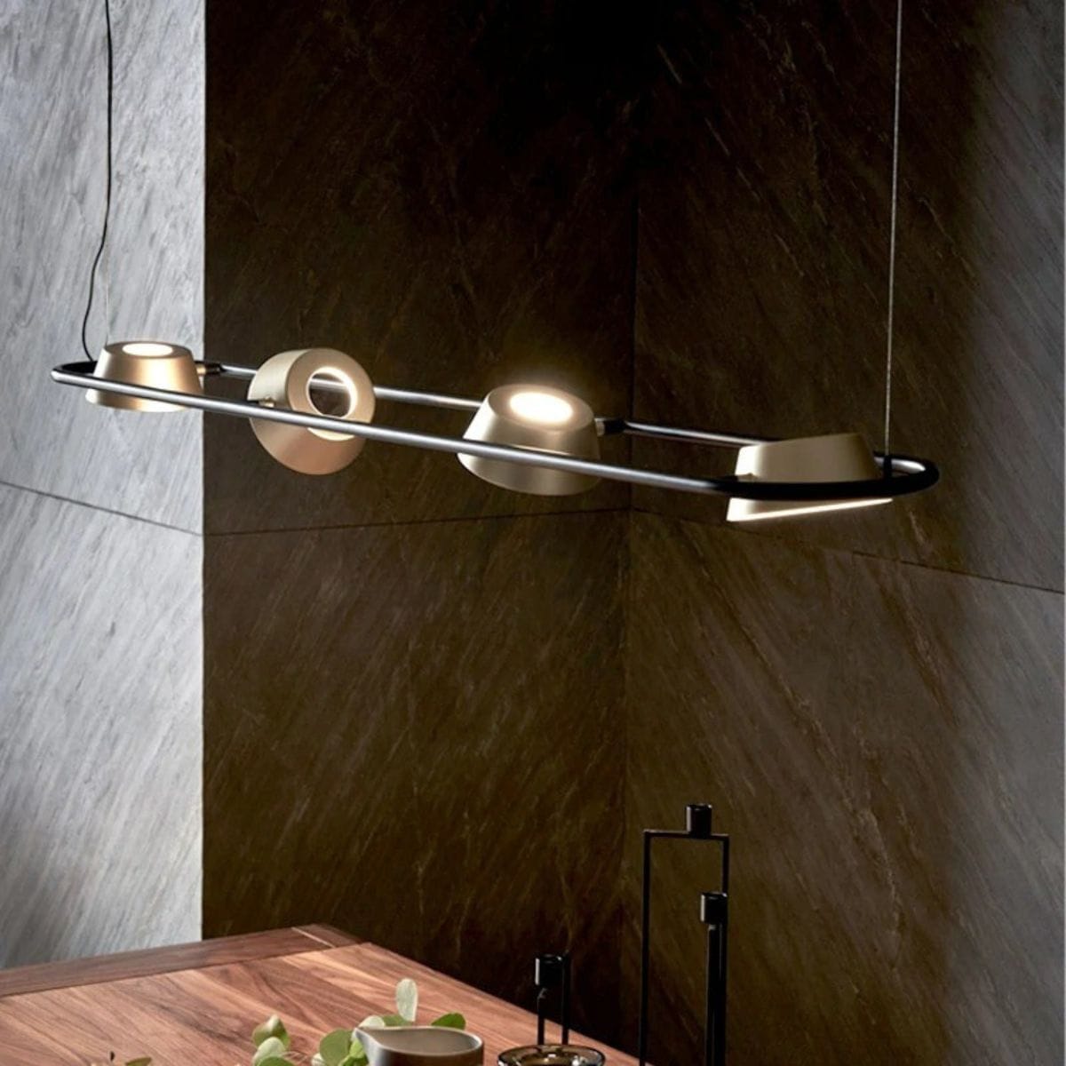 デザイン照明 ペンダントライト「Modern LED Linear Pendant」1灯（W1400×H200mm）