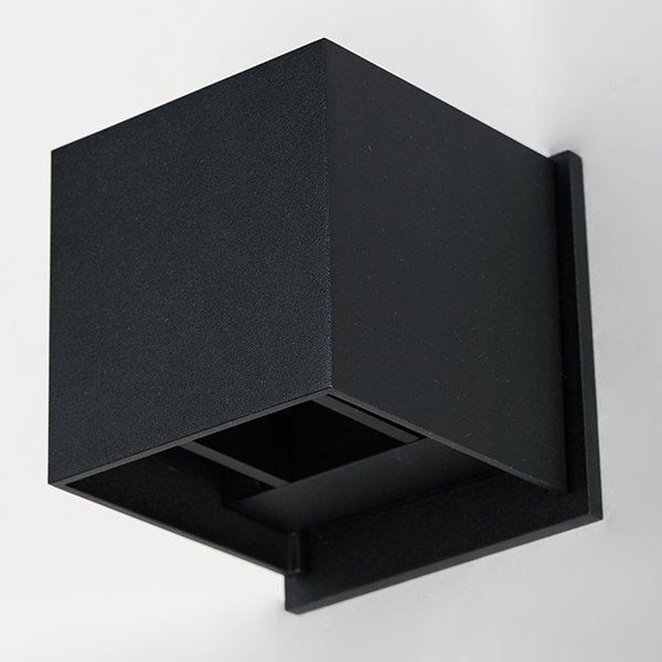 【ET2】アメリカ・ホテルライクなアウトドアウォールライト「ALUMILUX CUBE」2灯（W110×D110×H110mm）