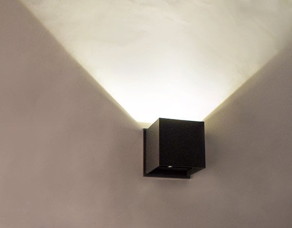 【ET2】アメリカ・ホテルライクなアウトドアウォールライト「ALUMILUX CUBE」2灯(W110×D110×H110mm)