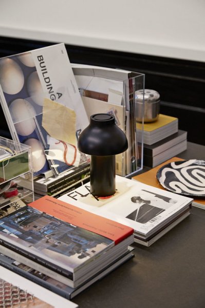 【HAY】「PC Portable table lamp, soft black」テーブルランプ ソフトブラック(Φ140×H220mm)