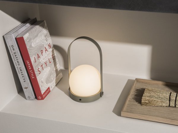 新品 MENU Carrie Table Lamp Olive