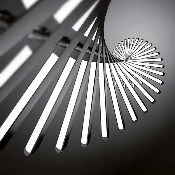 デザイン照明　モダンLEDペンダントライト　ブラック／ホワイト（W480～1900mm）