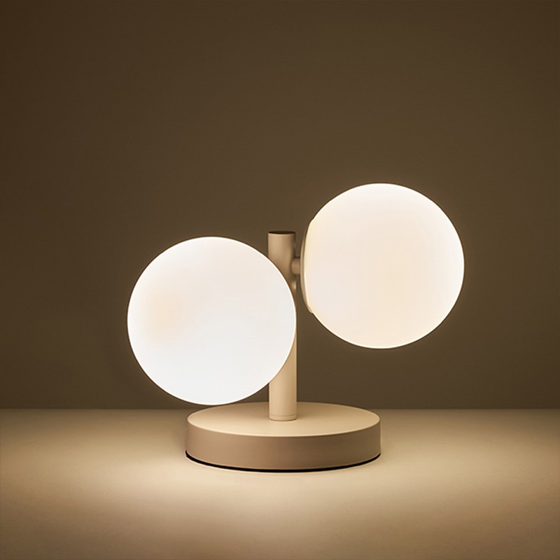 モダン照明 ガラスボール LEDテーブルライト「TINY GLASS TABLE LIGHT