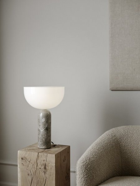 Kizu New Works ポータブルテーブルランプ 照明 New Works Kizu Table Lamp, Portable