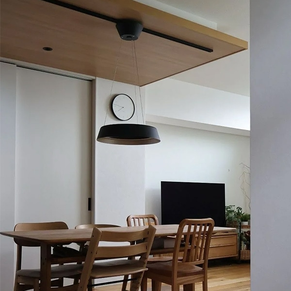 ループLEDペンダンライト「Loop LED-pendant light」1灯・ブラック/ホワイト(φ490×H93mm)【業販対象外】