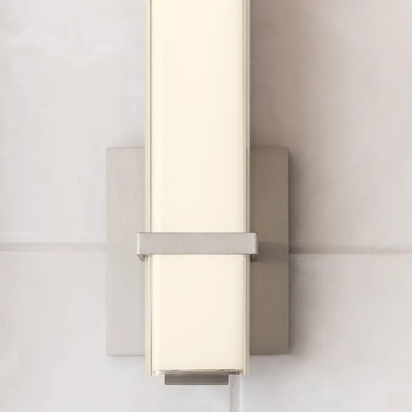 【TECH LIGHTING】アメリカ・ウォールライト「Milan 13 Bath」シルバー（W79×D110×H310mm）