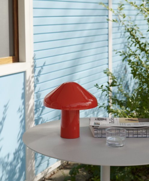 HAY】北欧デザイン照明「Pao Portable table lamp, cool red」テーブル