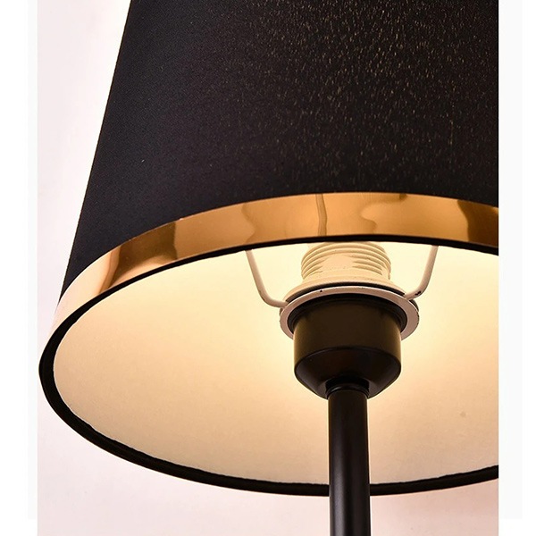 【リーズナブル】デザイン照明　モダンテーブルライト　ブラック・ホワイト（φ250×H470mm）