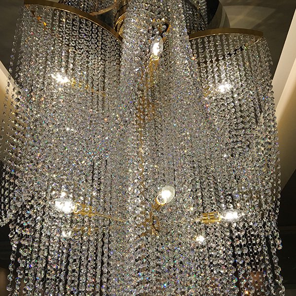 【1台在庫有！】【LA LUCE】大型クリスタルラインシャンデリア22灯 (Φ900×H2200mm)