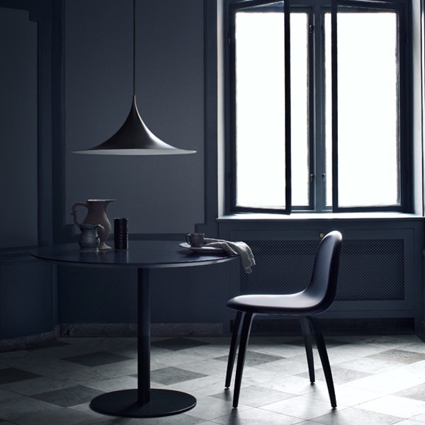 GUBI】デンマーク・北欧デザイン照明「Semi pendant 47 cm