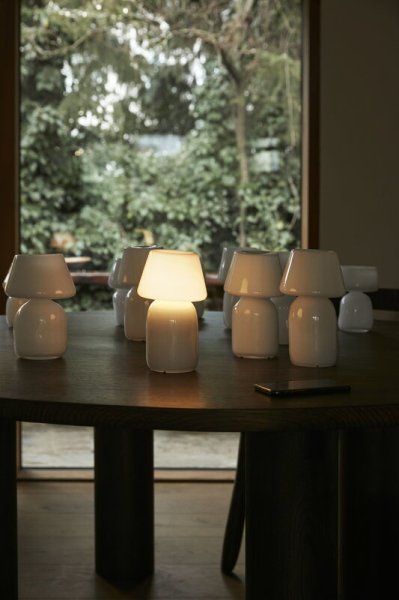 【HAY】北欧デザイン照明「Apollo Portable table lamp, white」テーブルライト(Φ125×D220mm)