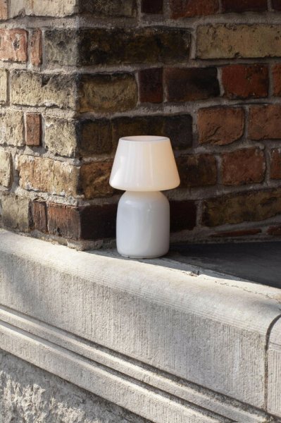 【HAY】北欧デザイン照明「Apollo Portable table lamp, white」テーブルライト(Φ125×D220mm)