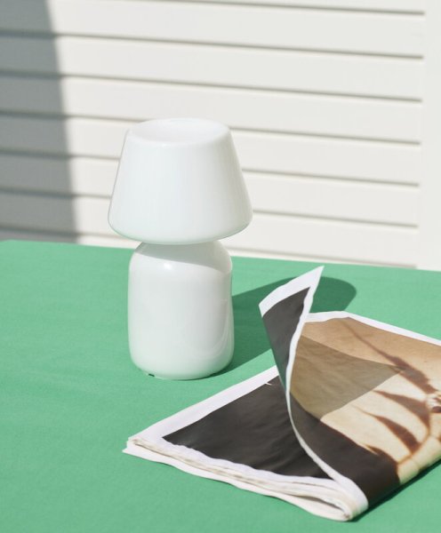 【HAY】北欧デザイン照明「Apollo Portable table lamp, white」テーブルライト(Φ125×D220mm)