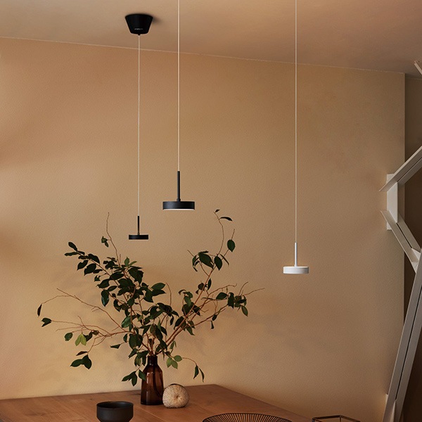 コアLEDペンダントライト「Core LED-pendant light」1灯・ブラック／ホワイト（φ100×H125mm）
