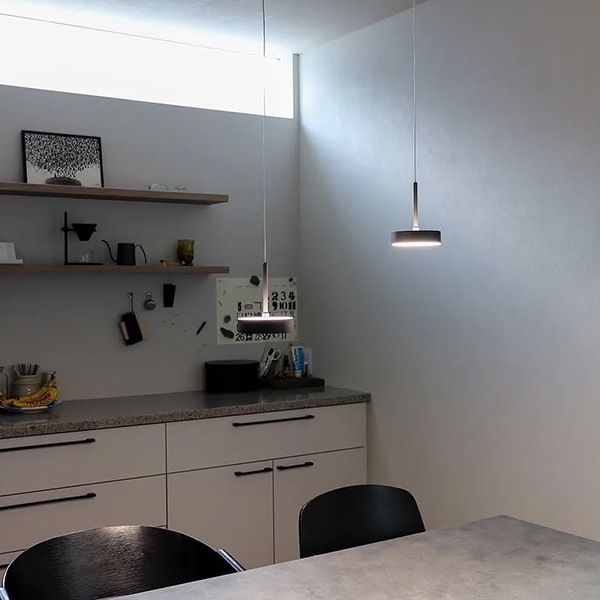 コアLEDペンダントライト「Core LED-pendant light」1灯・ブラック／ホワイト（φ100×H125mm）