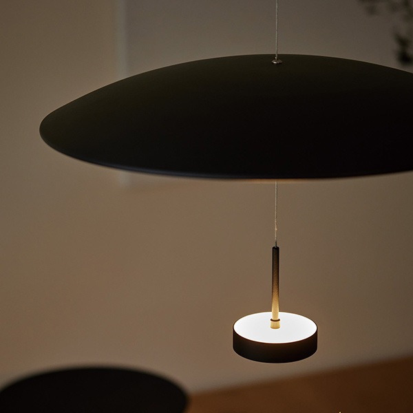 コアLEDシェードペンダントライト「Core LED-shade pendant light」1灯・ブラック／ホワイト（φ540mm）