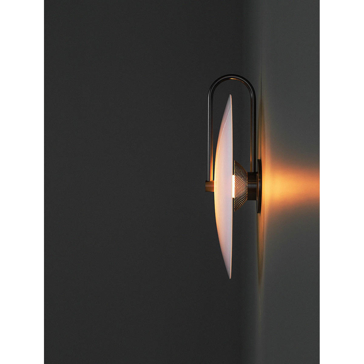 【ALLIED MAKER】 アメリカ・インテリア照明「Slim Aperture - Slumped Glass 16