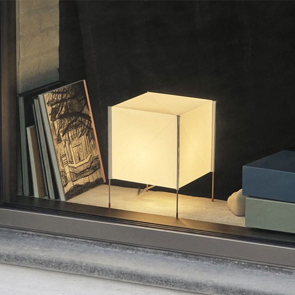 【Hay】デンマーク・インテリア照明「Paper Cube」テーブルライト（W215×D215×H305mm）