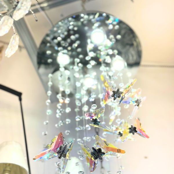 【１台在庫有！】【LA LUCE】ワイヤーアートクリスタルシャンデリア 4灯 シルバー(W400×H1200mm)