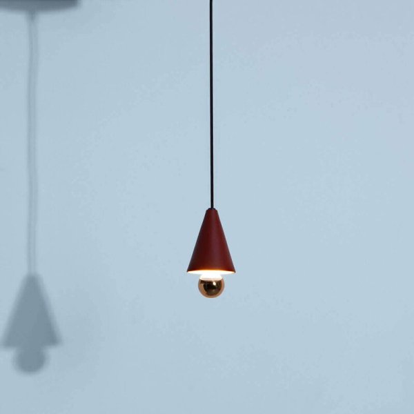 【Petite Friture】北欧デザイン照明「Cherry LED pendant, mini XS, brown red」ペンダントライト(Φ93×H170mm)
