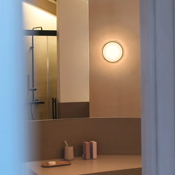 VIBIA】 スペイン・デザイン照明「Dots glass」ウォールライト