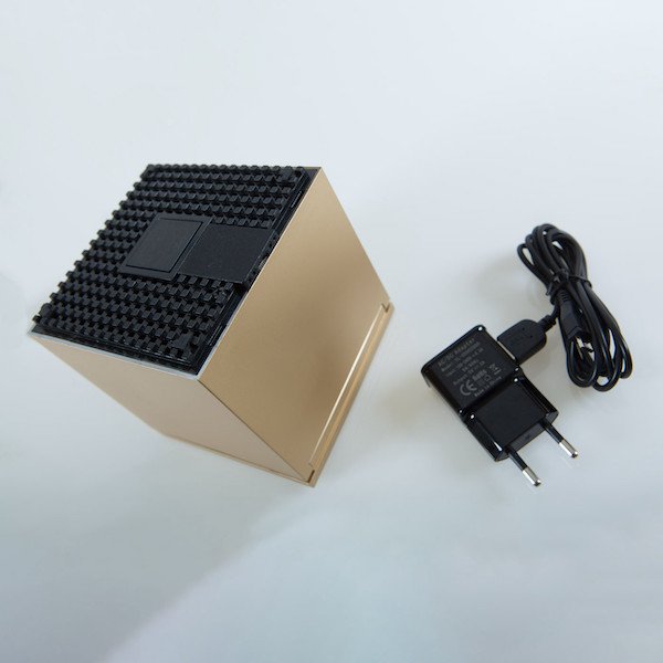 【Cini＆Nils】イタリア・インテリア照明「Cuboluce Wireless」テーブルライト デニムブルー（W100×H110mm）