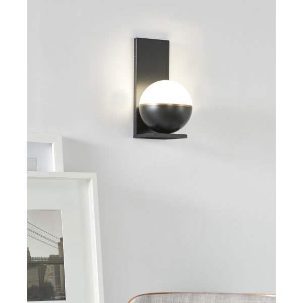 【TECH LIGHTING】アメリカ・ウォールライト「AKOVA」1灯Matte Black／Aged Brass（W180×H340mm）