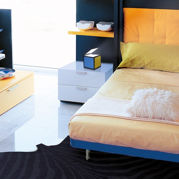 【Cini＆Nils】イタリア・インテリア照明「Cuboluce Wireless」テーブルライト マットゴールド（W100×H110mm）