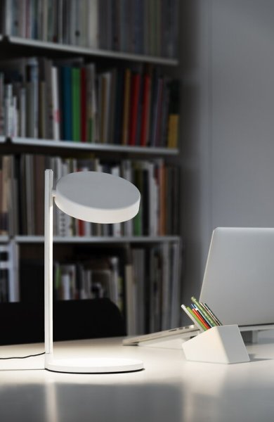 【Wästberg】北欧デザイン照明「w182 Pastille b2 table lamp, oxide red」テーブルライト(W201×D201×H404mm)