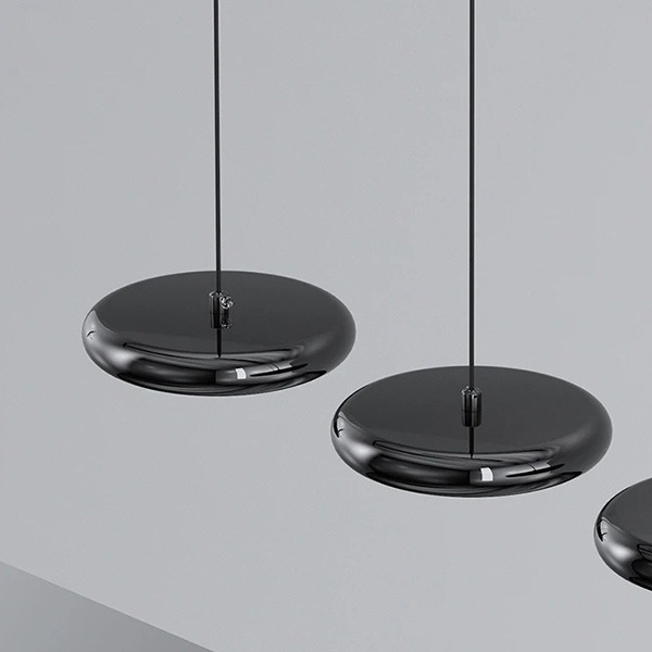 デザイン照明 モダンペンダントライト ブラック/シルバー・3灯(W880mm)