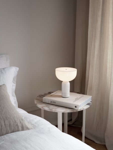 【New Works】「Kizu portable table lamp, white marble」テーブルランプ(Φ180×H240mm)