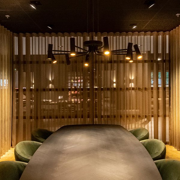 【MARETTI】オランダ・ペンダントライト「HICKS」10灯  ブラック（W1104×H1073.5mm）