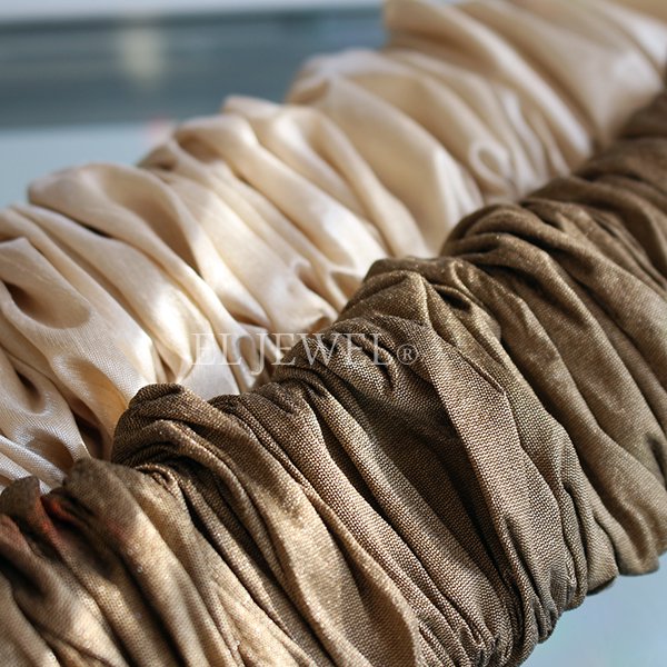 【在庫有！】シャンデリア・チェーンカバー オリーブ（L180×φ4.5cm）