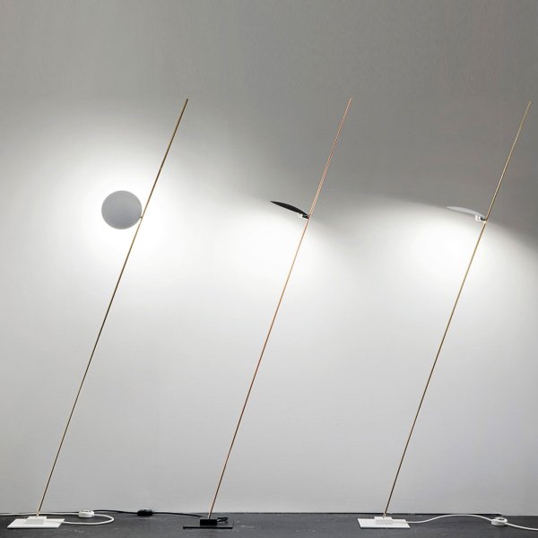 「Lederam F1」デザイン照明フロアランプ ブラック(Φ170×W581×H1752mm)