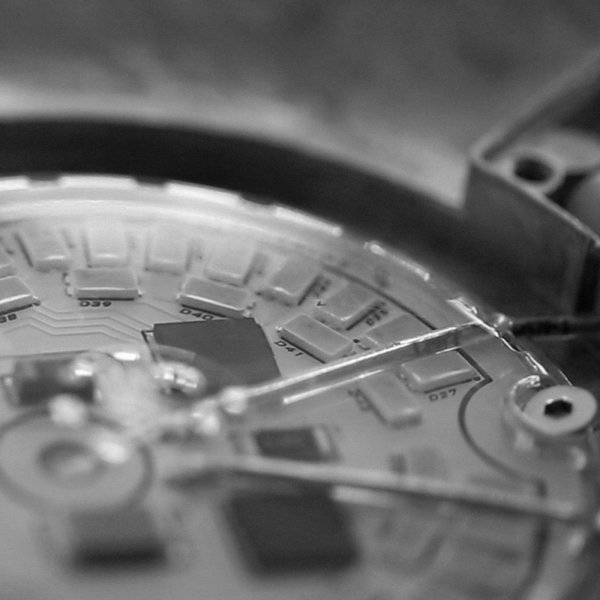 「Lederam F1」デザイン照明フロアランプ ブラック(Φ170×W581×H1752mm)